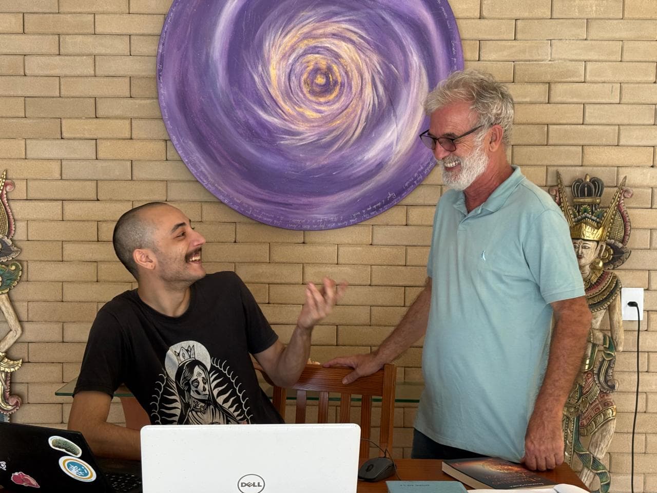 UniAstro muda de cara